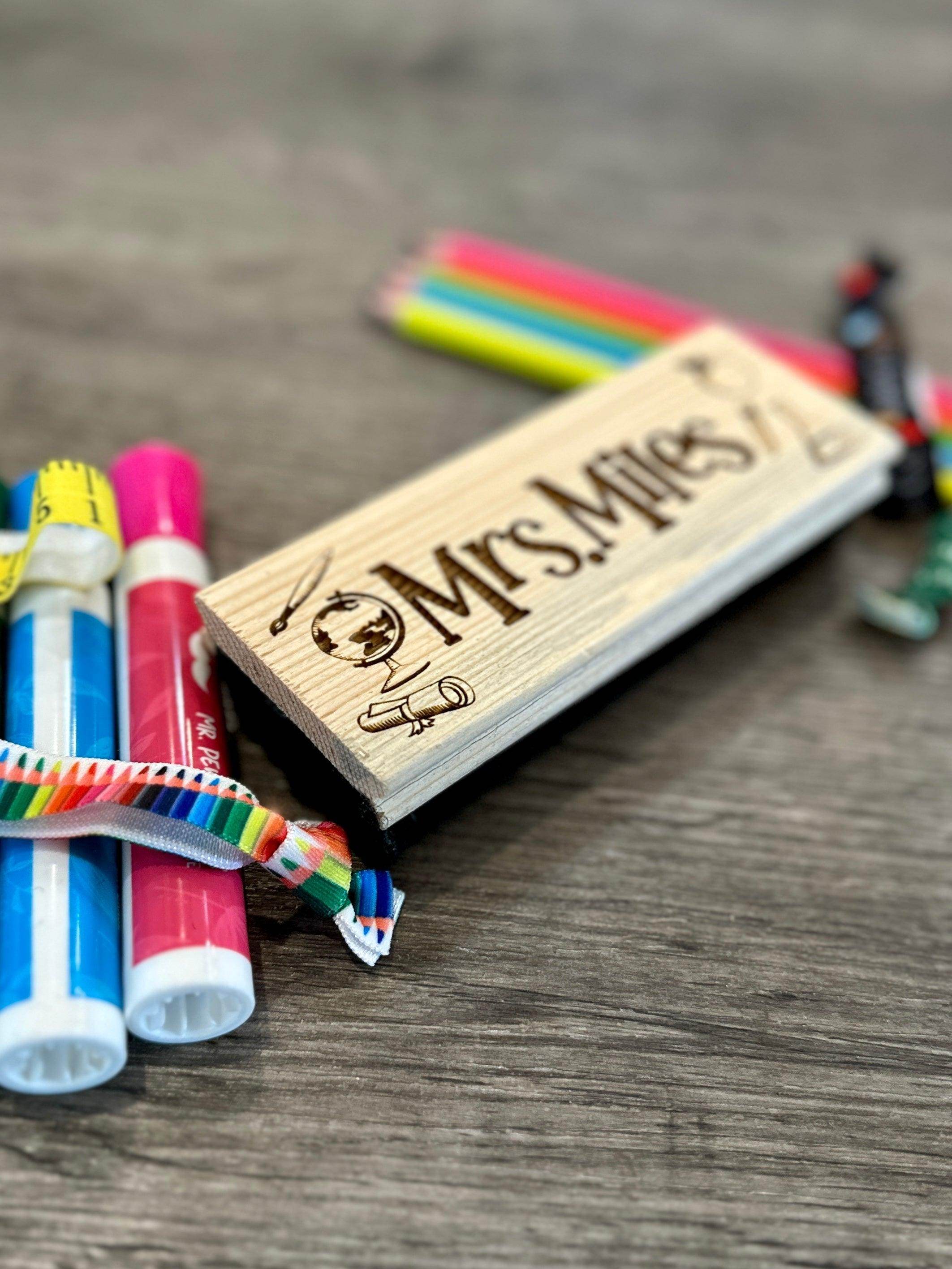 Bundle Teacher post it holder & dry eraser gift set, personalized teacher appreciation gift - Coastal Chaos LLC