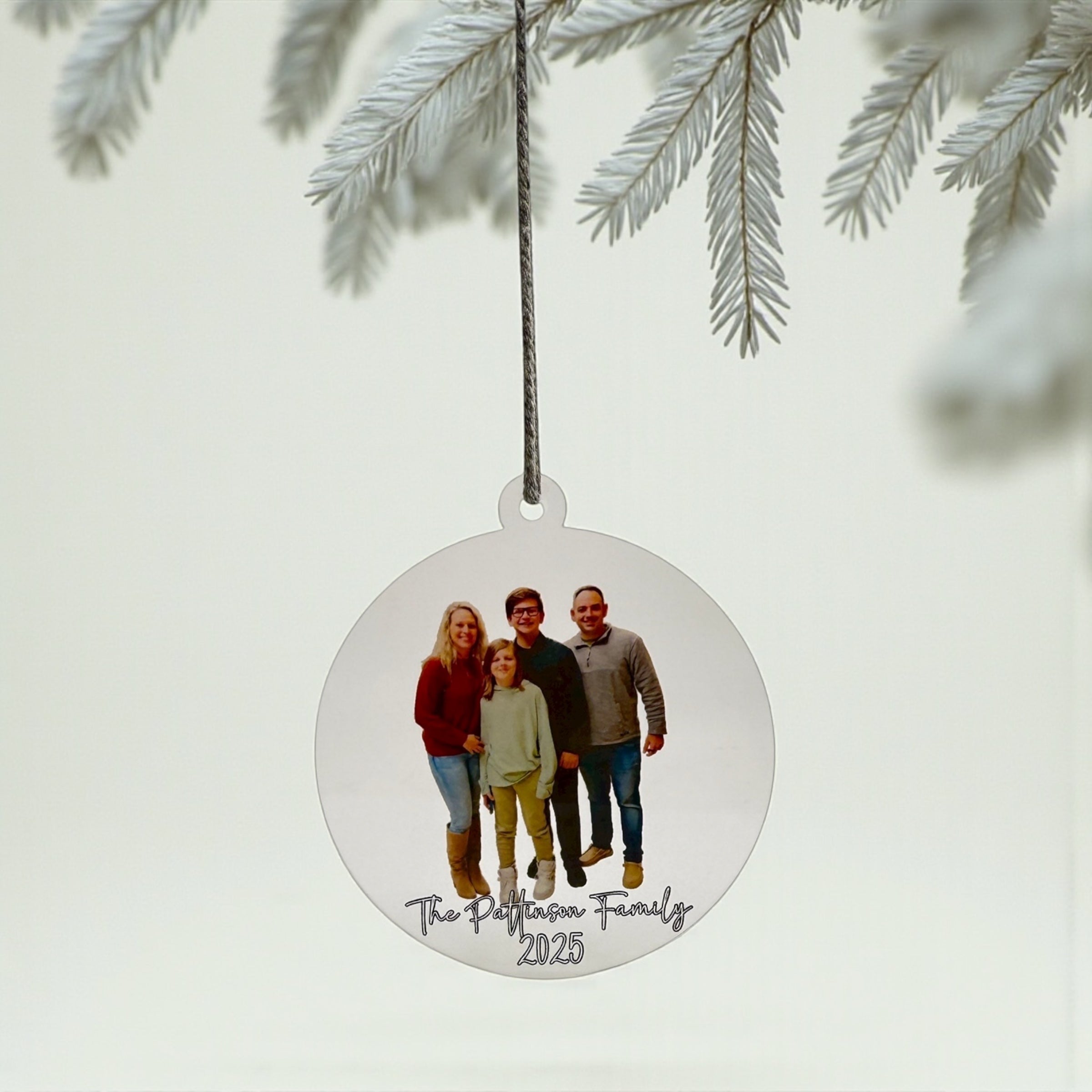 Custom Photo Ornament – Personalized Family Photo Keepsake | 2025 Holiday Gift