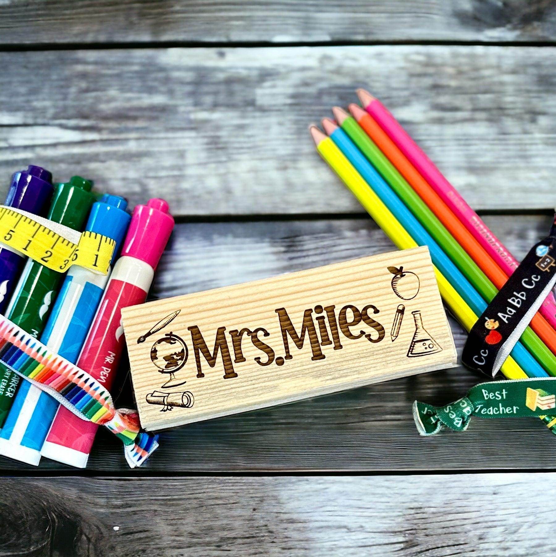 Bundle Teacher post it holder & dry eraser gift set, personalized teacher appreciation gift - Coastal Chaos LLC