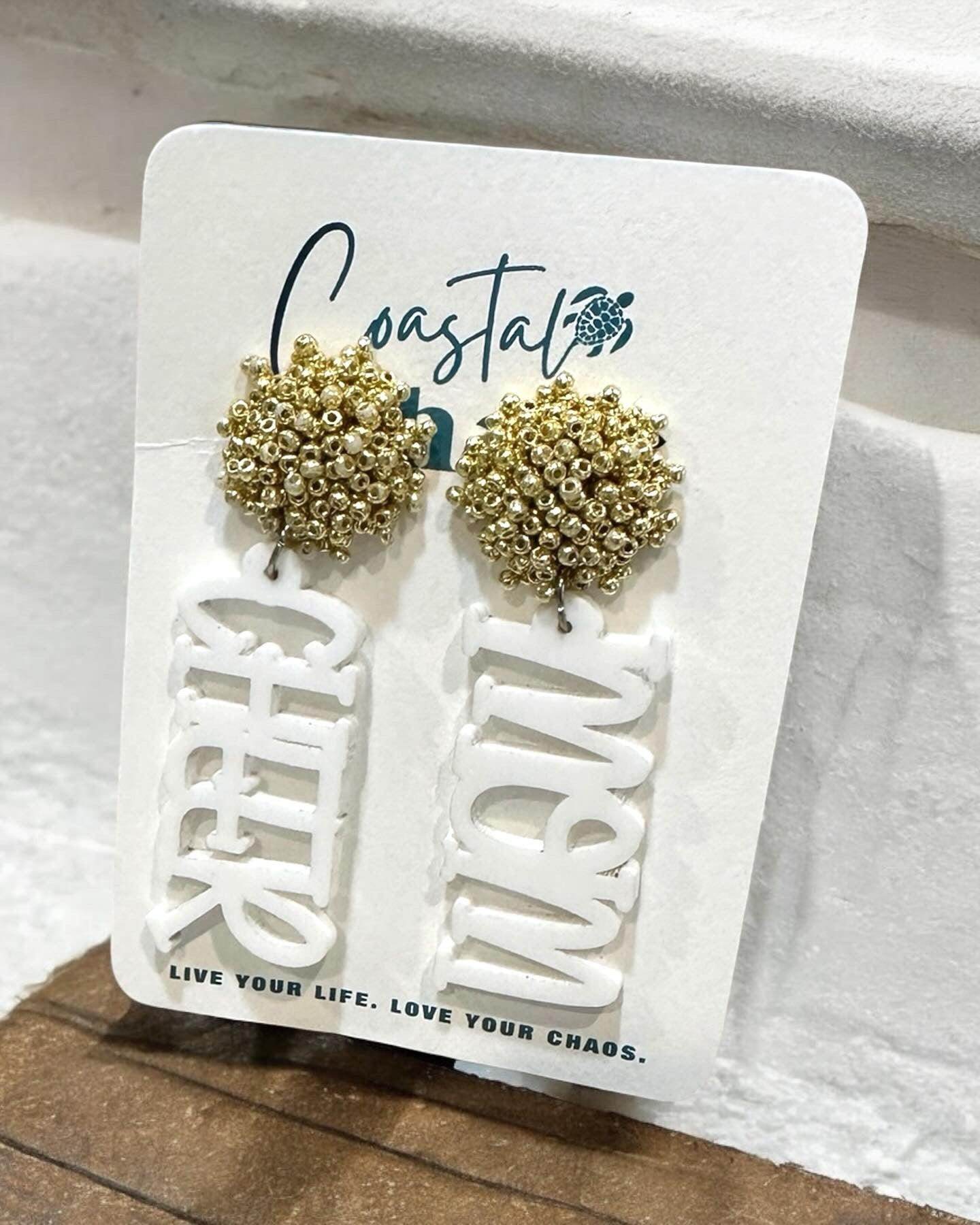 Camden Bulldogs Earrings, Seed Beed High School Earrings, Mascot Earrings, Sports Earrings - Coastal Chaos LLC