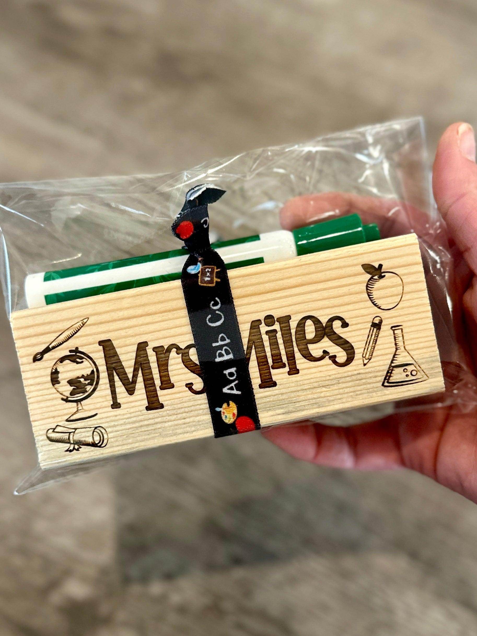 Bundle Teacher post it holder & dry eraser gift set, personalized teacher appreciation gift - Coastal Chaos LLC