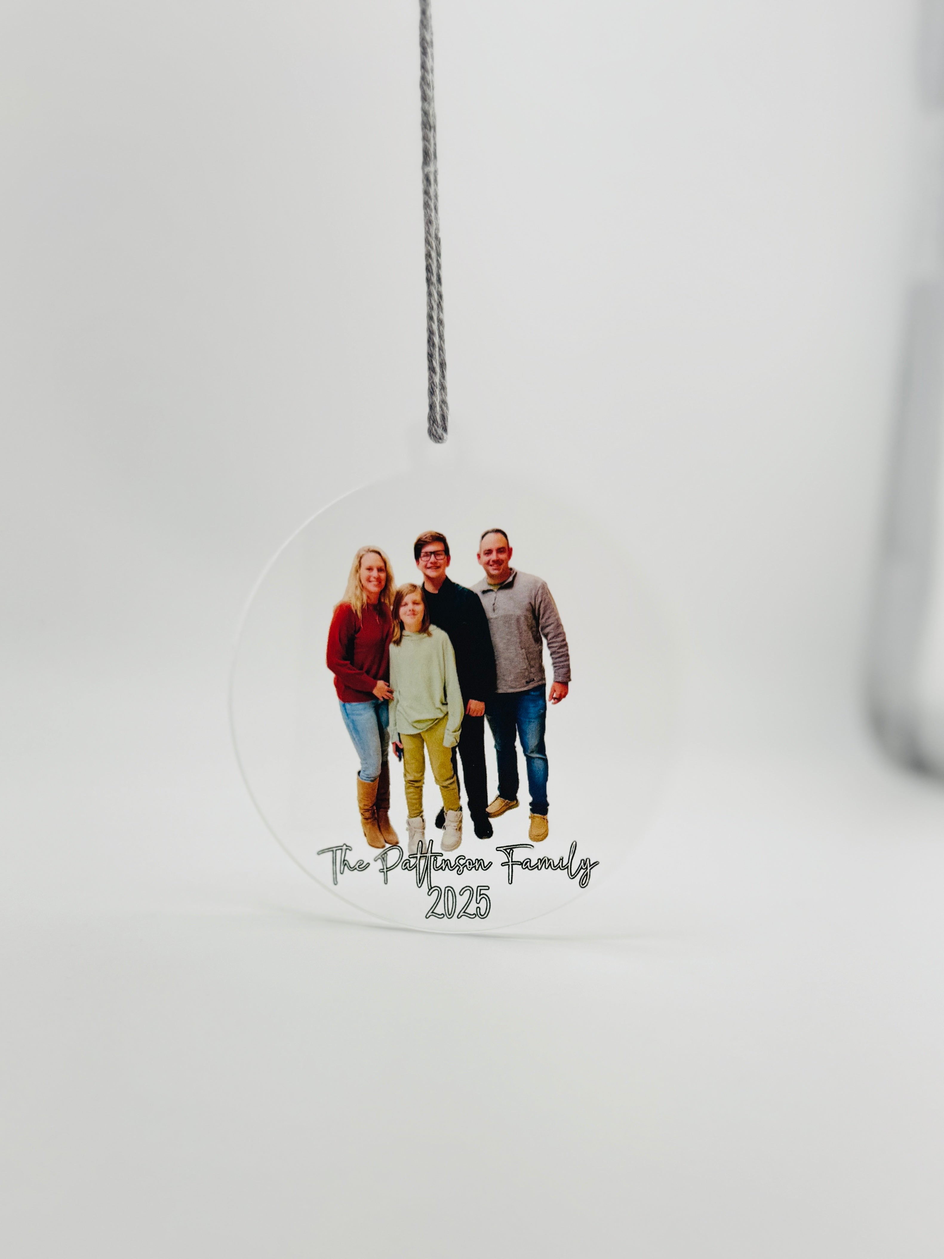 Custom Photo Ornament – Personalized Family Photo Keepsake | 2025 Holiday Gift