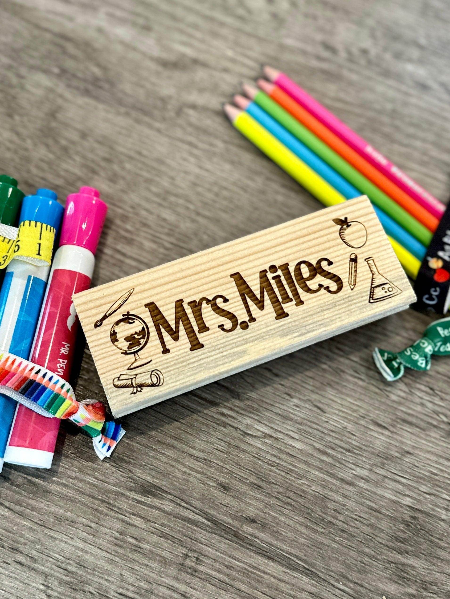 Bundle Teacher post it holder & dry eraser gift set, personalized teacher appreciation gift - Coastal Chaos LLC