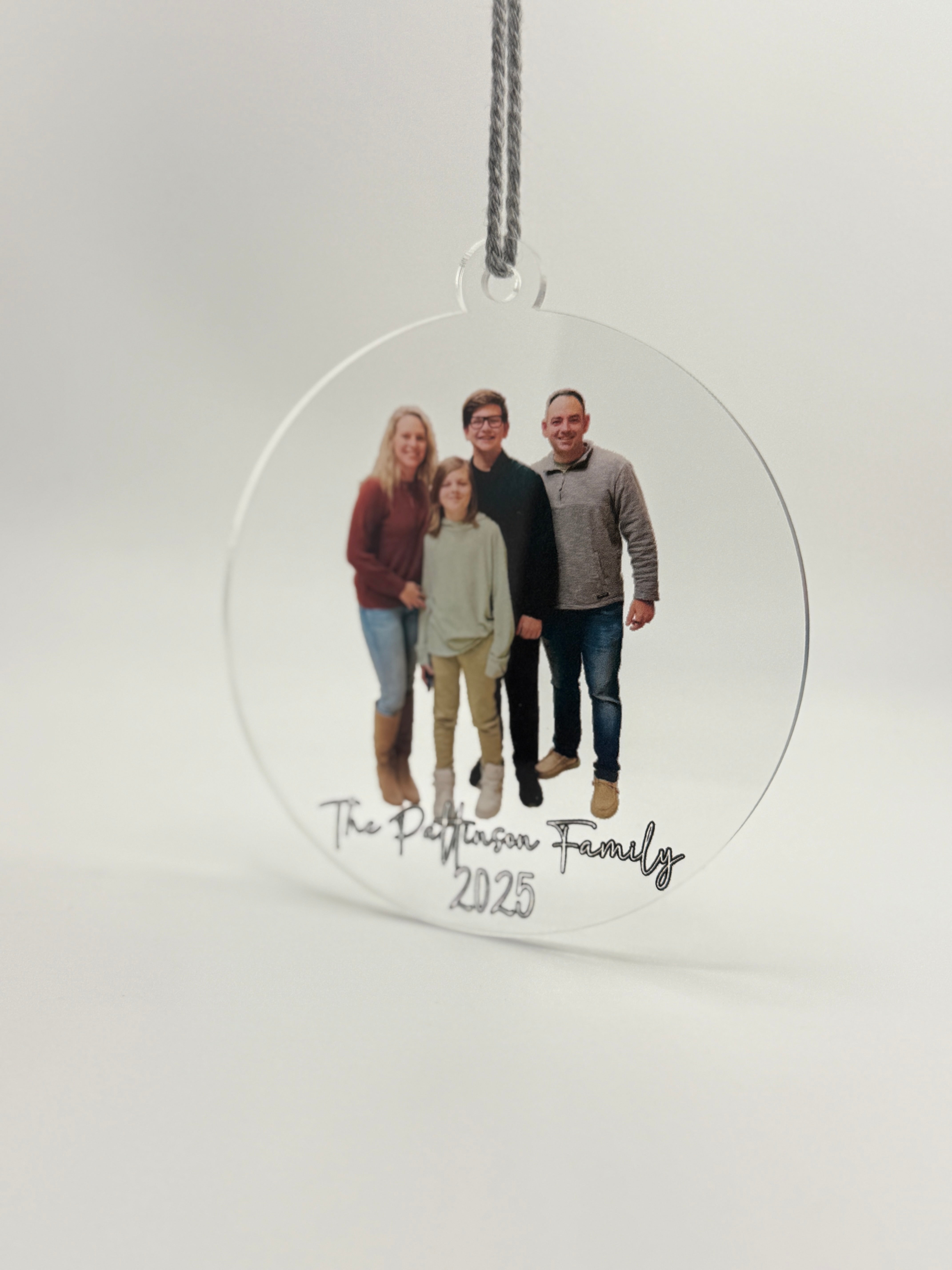 Custom Photo Ornament – Personalized Family Photo Keepsake | 2025 Holiday Gift